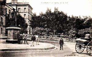 2383- Oran - Gendarmerie et Statue de la Loi
